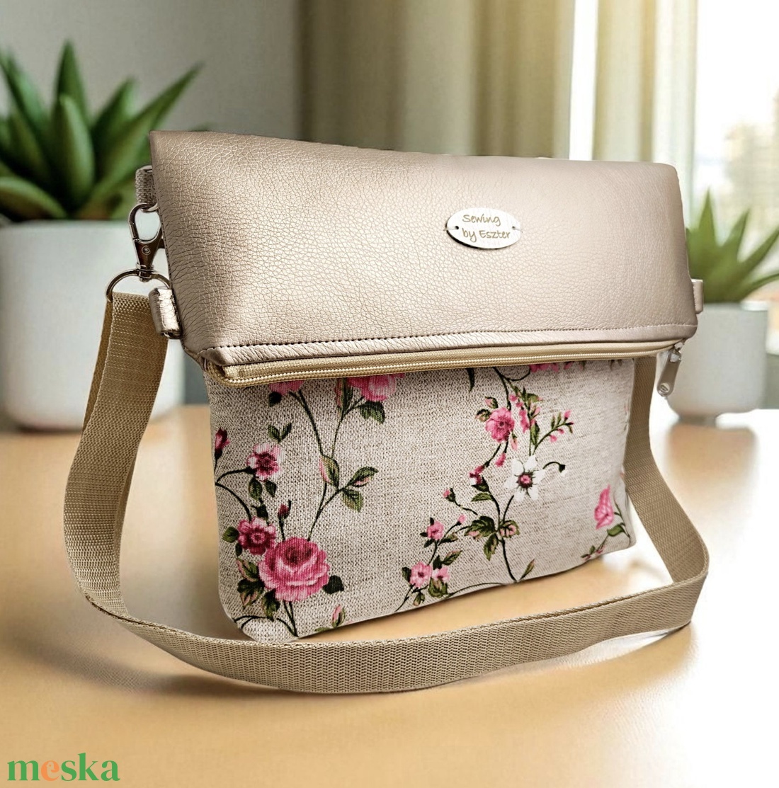 Roll Top crossbody / válltáska - Bronz és rózsaszín - táska & tok - kézitáska & válltáska - válltáska - Meska.hu Roll Top crossbody / válltáska - Bronz és rózsaszín - táska & tok - kézitáska & válltáska - válltáska - Meska.hu