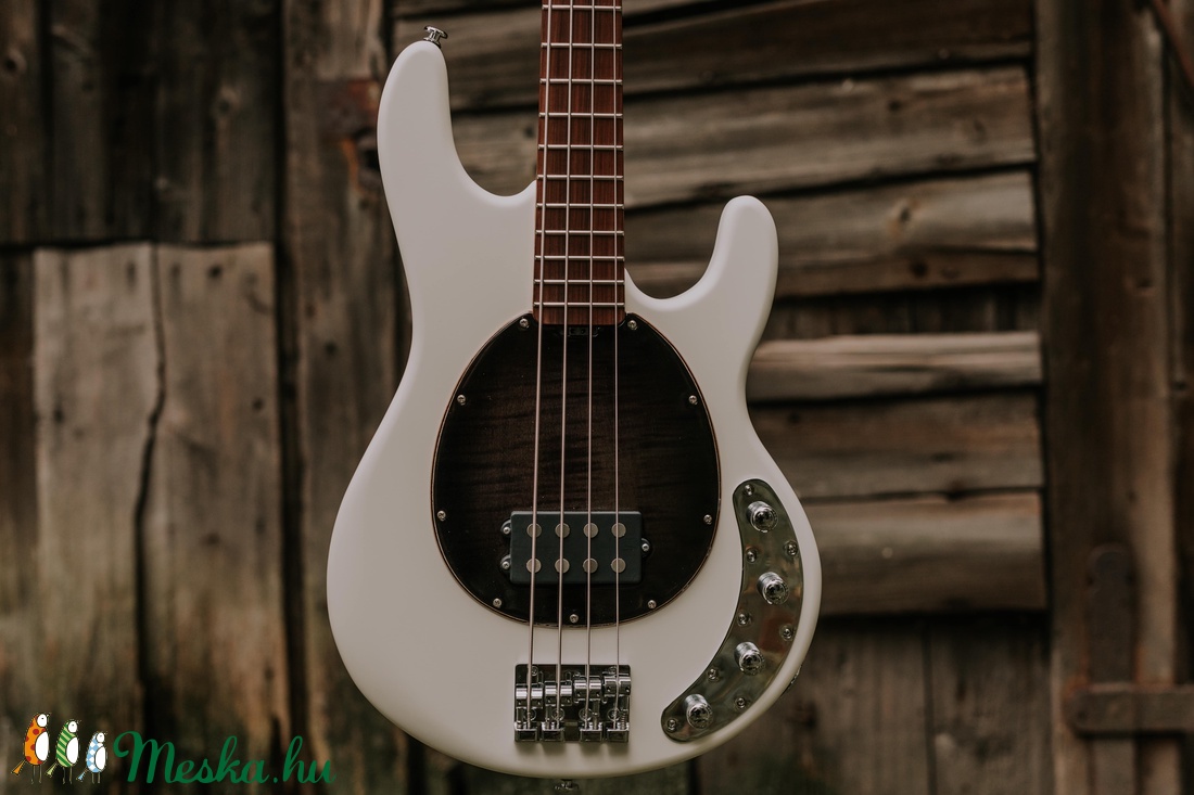 SHG Guitars - Vintage Modern Ray Bass basszusgitár - művészet - Meska.hu SHG Guitars - Vintage Modern Ray Bass basszusgitár - művészet - Meska.hu
