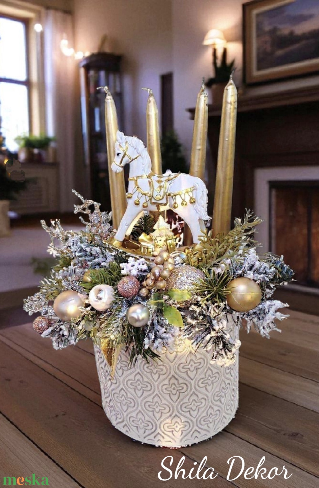 Arany-fehér adventi asztaldísz hintalóval - karácsony - adventi díszek - adventi koszorú - Meska.hu Arany-fehér adventi asztaldísz hintalóval - karácsony - adventi díszek - adventi koszorú - Meska.hu