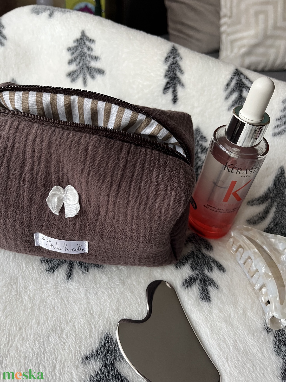 'Hazel' Beauty Case pamut neszesszer masnival és barna-fehér csíkos béléssel - táska & tok - neszesszer - Meska.hu