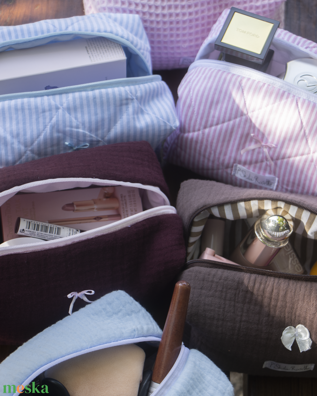 'Hazel' Beauty Case pamut neszesszer masnival és barna-fehér csíkos béléssel - táska & tok - neszesszer - Meska.hu