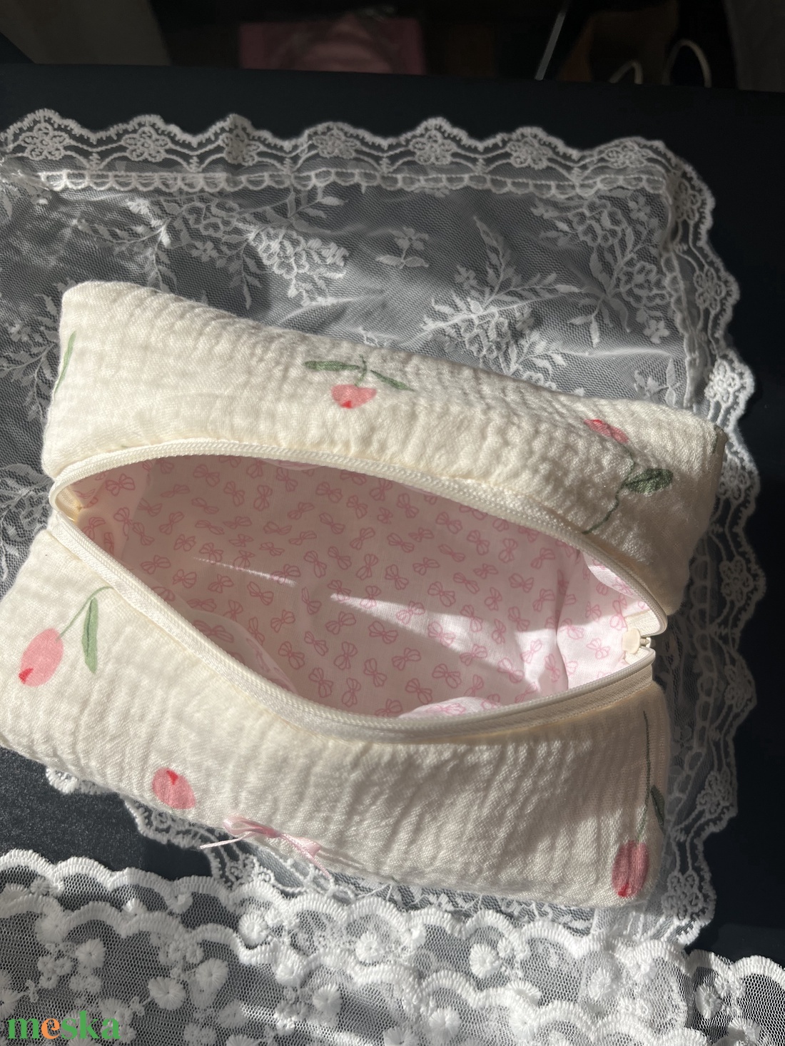 'Elodie' Beauty Bag pamut tulipános neszesszer masnis béléssel - táska & tok - neszesszer - Meska.hu