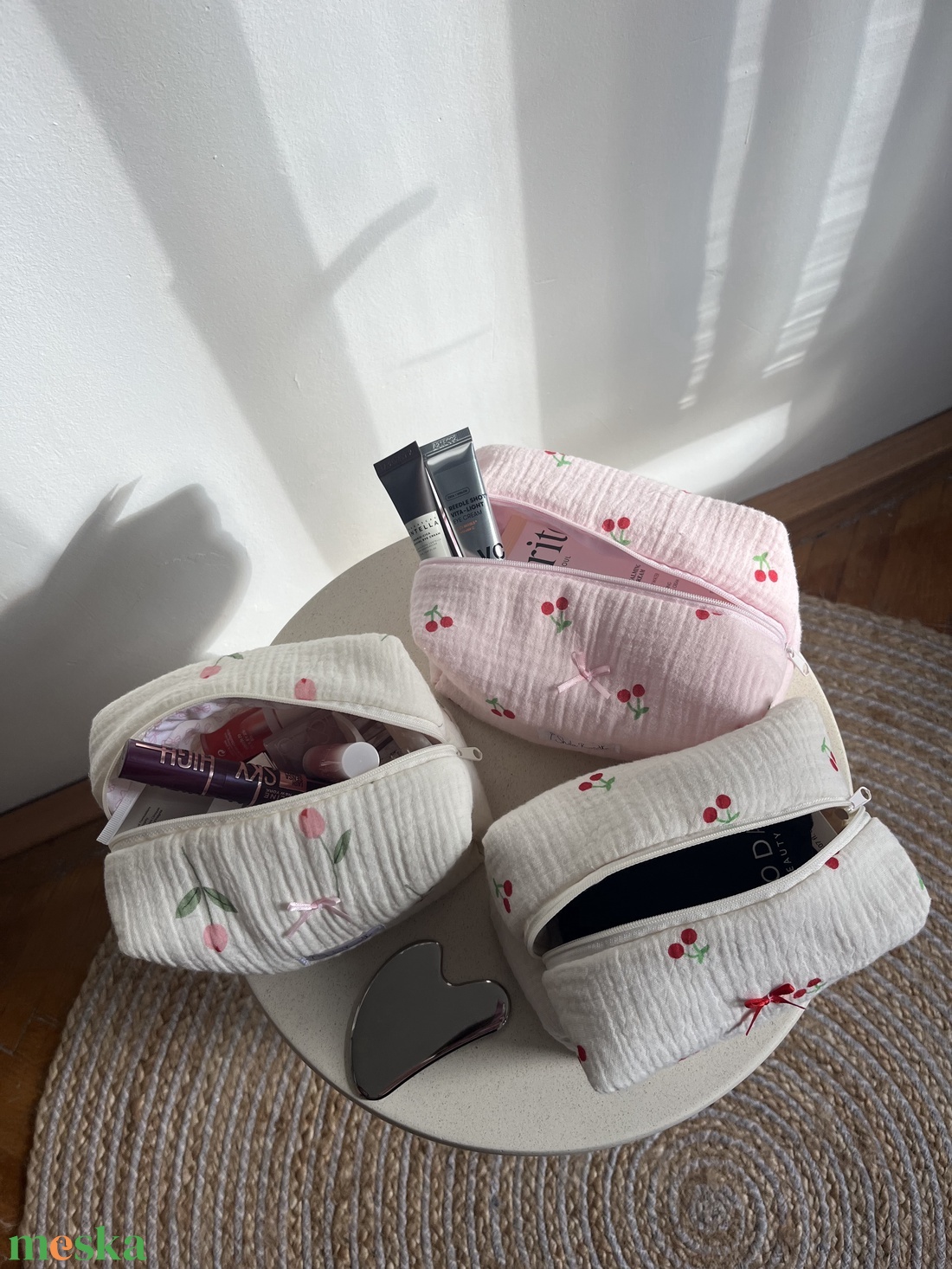 'Clara' Beauty Bag pamut cseresznyés neszesszer rózsaszín masnival - táska & tok - neszesszer - Meska.hu