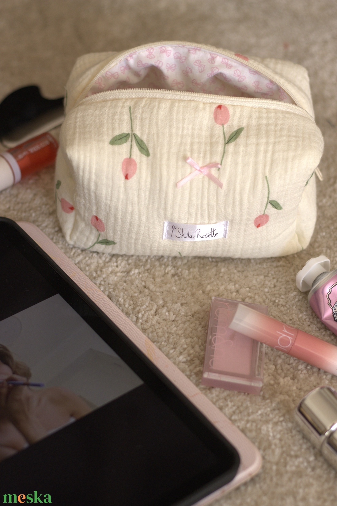 'Elodie' Beauty Bag pamut tulipános neszesszer masnis béléssel - táska & tok - neszesszer - Meska.hu