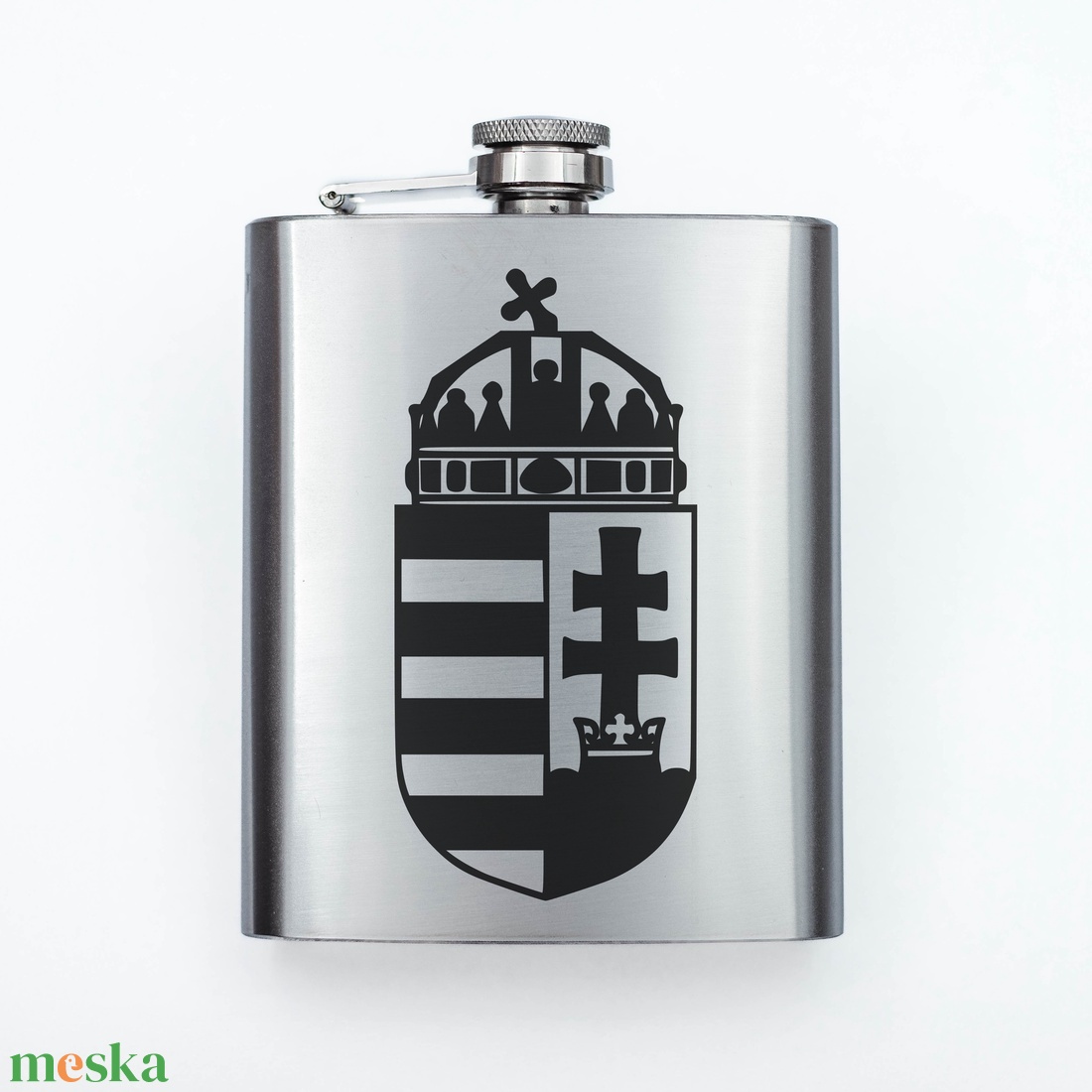 Gravírozott fém flaska - Magyar címer - otthon & életmód - konyhafelszerelés, tálalás - flaska, csatos üveg - Meska.hu Gravírozott fém flaska - Magyar címer - otthon & életmód - konyhafelszerelés, tálalás - flaska, csatos üveg - Meska.hu