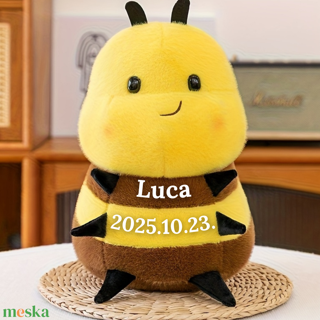 BeeBee - Egyedi, névre szóló plüss méhecske (25 cm) - baba - mama - babaszoba dekoráció - babanév dekoráció - Meska.hu