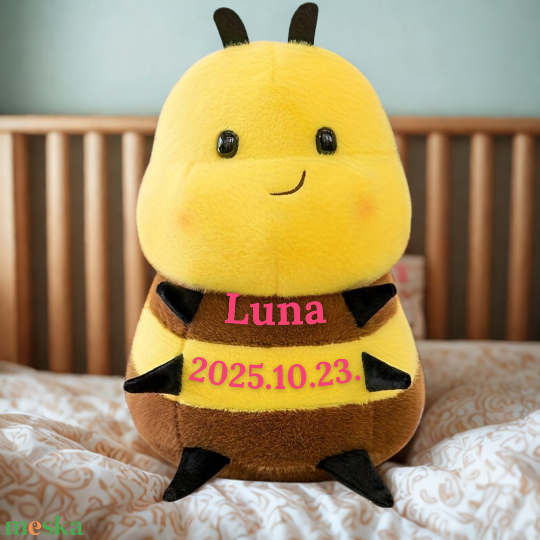 BeeBee - Egyedi, névre szóló plüss méhecske (25 cm) - baba - mama - babaszoba dekoráció - babanév dekoráció - Meska.hu