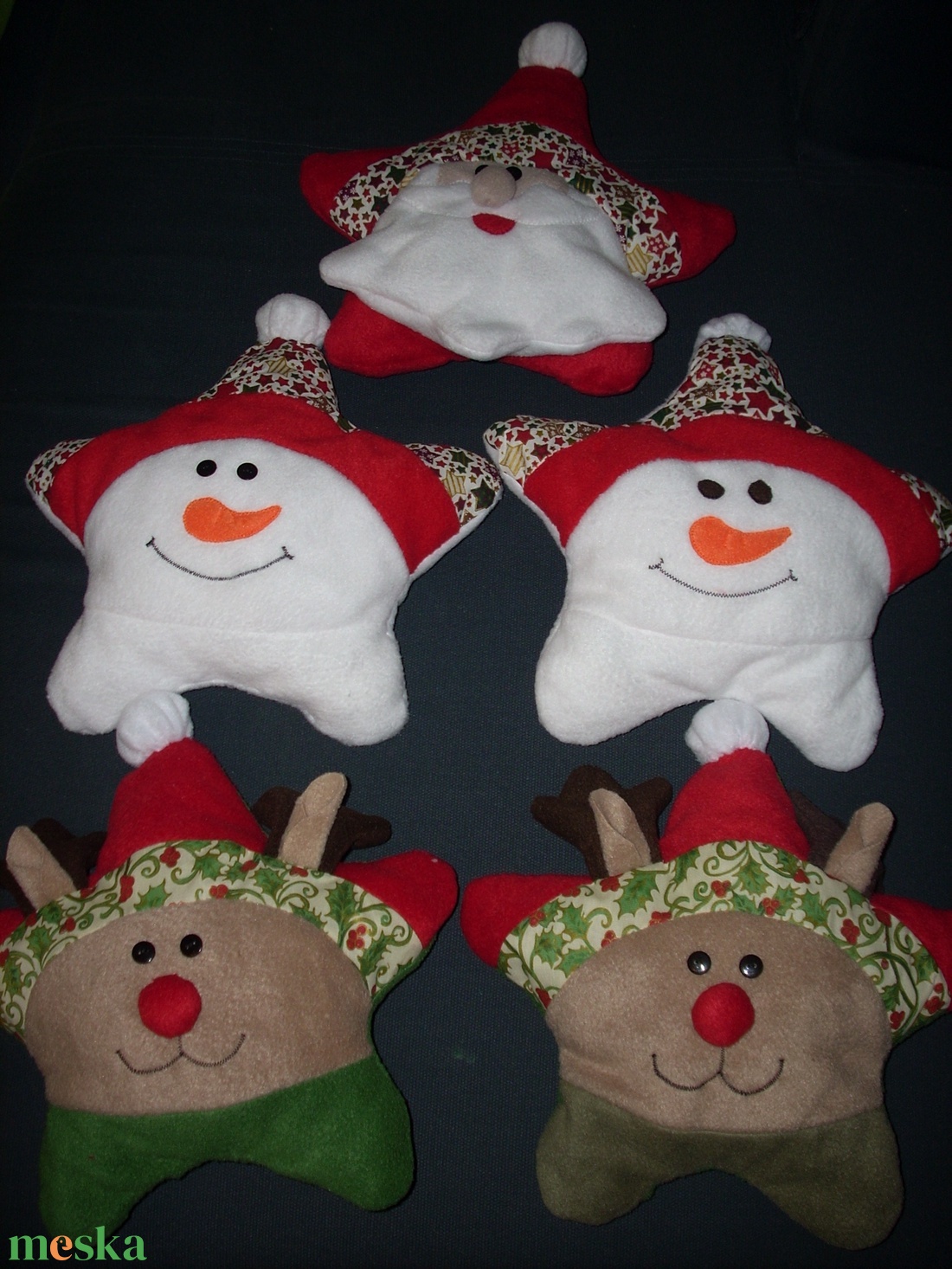 Csillag alakú párnák,különböző arccal (szarvas,hóember,mikulás ...) - karácsony - karácsonyi lakásdekoráció - karácsonyi manók, figurák - Meska.hu