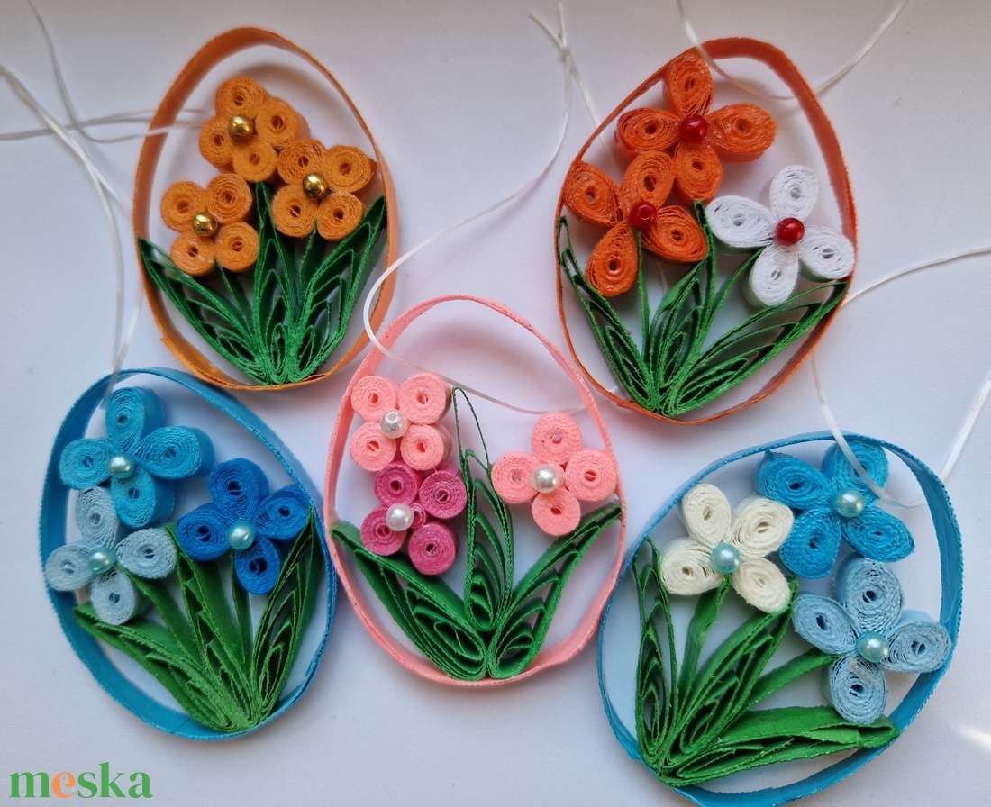 Quilling tavaszi virág akasztóval - otthon & életmód - virágdekoráció - virágdíszek - asztali virágdísz - Meska.hu