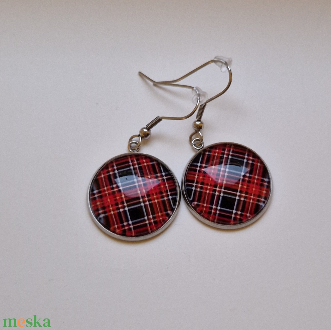 Kockás fülbevaló Mikulás Karácsony - karácsony - mikulás - mikulás ajándékok - Meska.hu