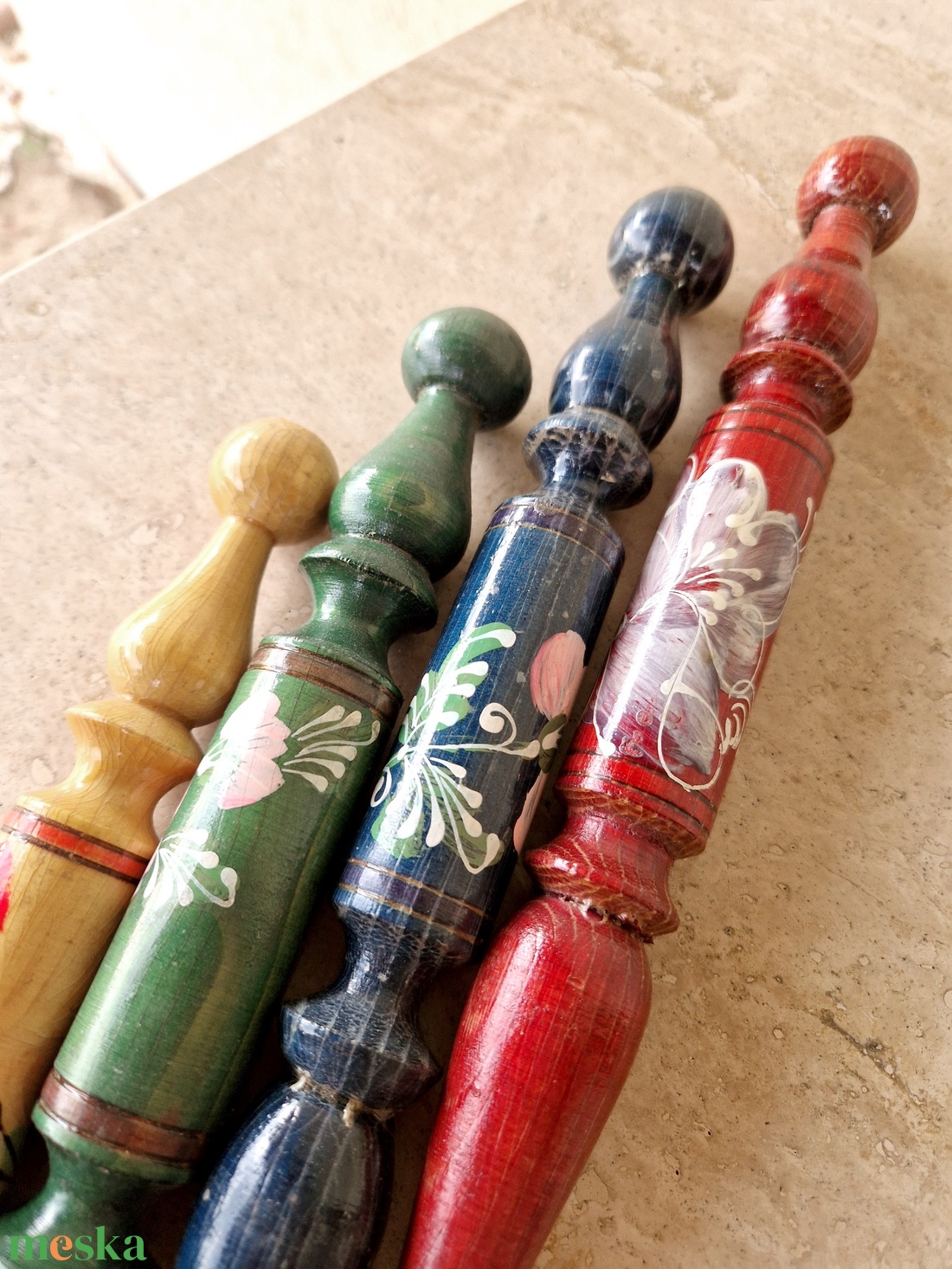 Rusztikus óriás ceruzák, faragott, festett, egyedi fa ceruzatartó, különleges, mozgó dizájn - otthon & életmód - dekoráció - dísztárgy - Meska.hu