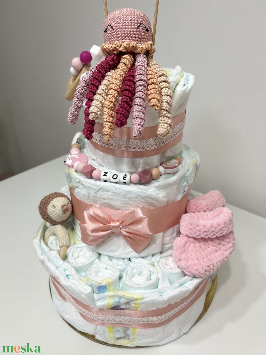Babaköszöntő pelenka torta  - baba - mama - babalátogató ajándékcsomag - Meska.hu