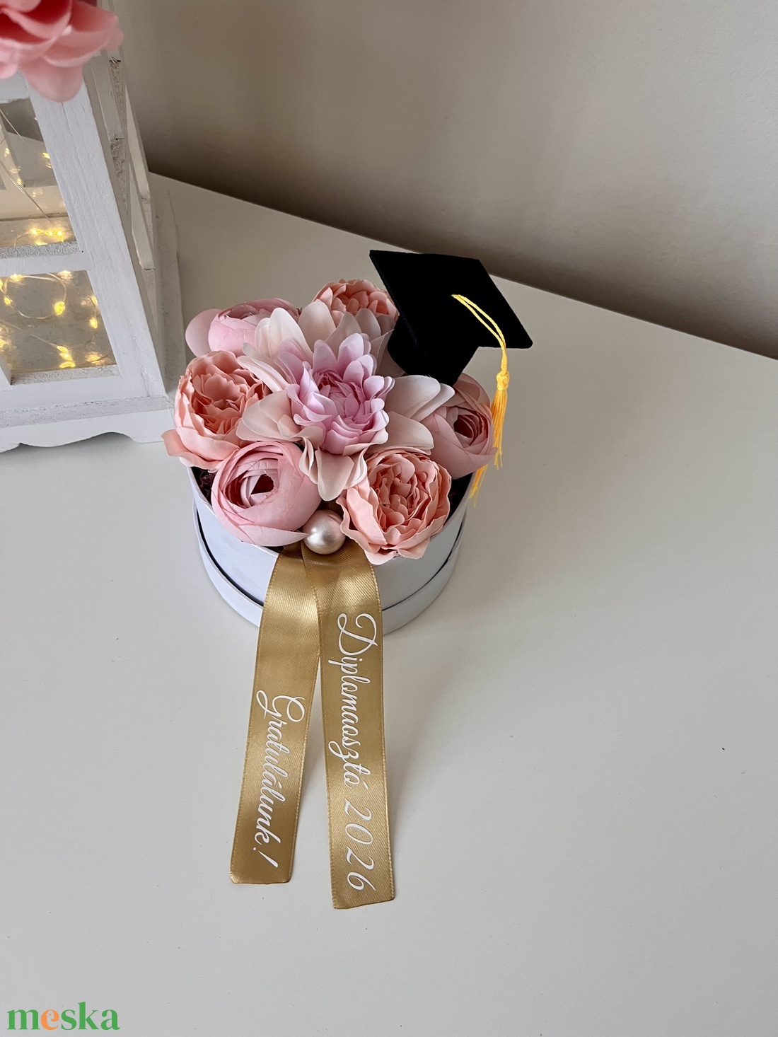 Diplomaosztó virágbox fehér dobozban - otthon & életmód - dekoráció - virágdísz és tartó - virágbox, virágdoboz - Meska.hu