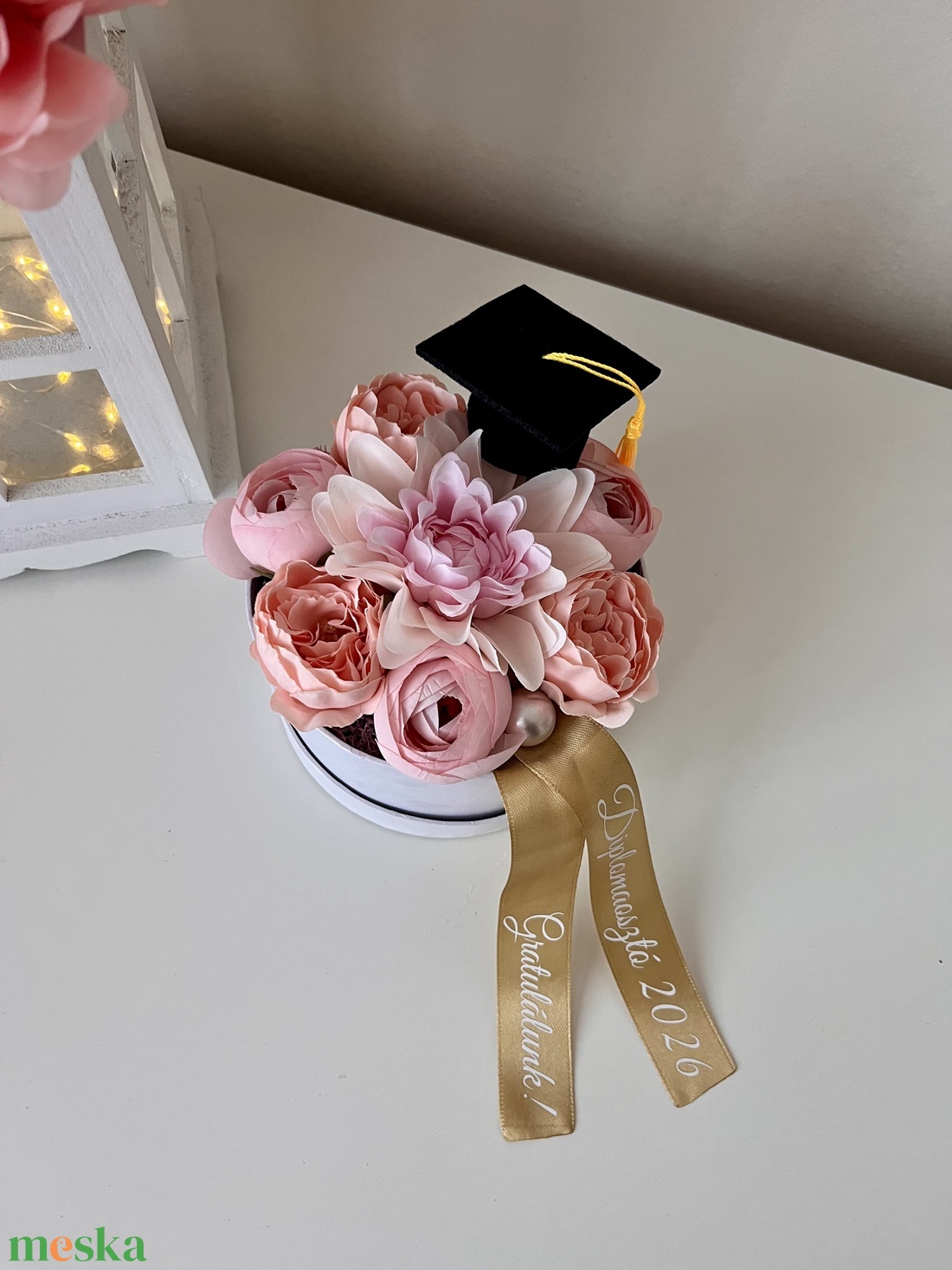 Diplomaosztó virágbox fehér dobozban - otthon & életmód - dekoráció - virágdísz és tartó - virágbox, virágdoboz - Meska.hu