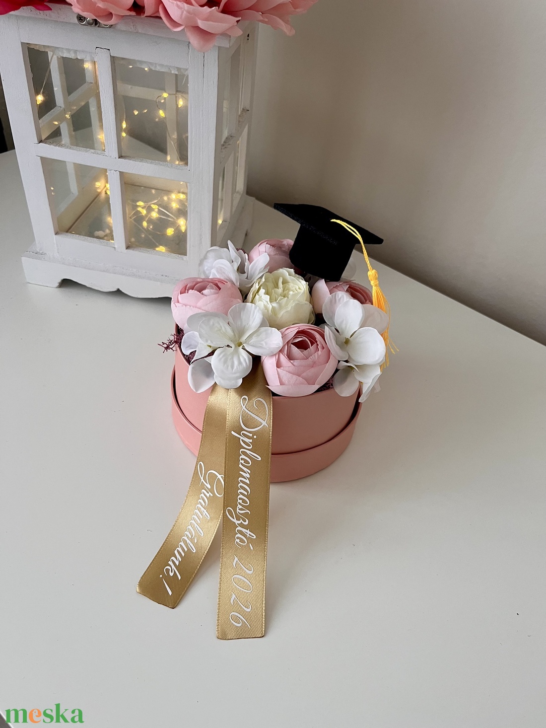 Diplomaosztó virágbox rózsaszín dobozban - otthon & életmód - dekoráció - virágdísz és tartó - virágbox, virágdoboz - Meska.hu