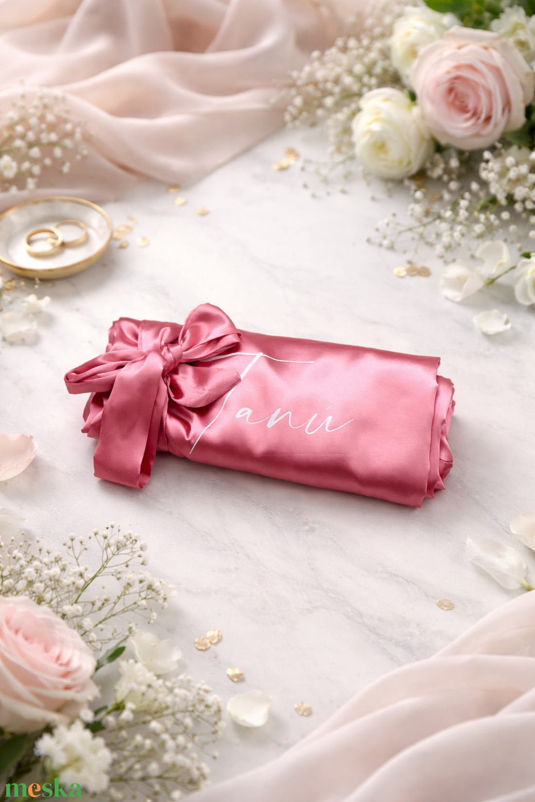 Készülődős köntös - menyasszony, tanú, koszorúslány, örömanya felirattal - esküvő - kiegészítők - esküvői köntös - Meska.hu