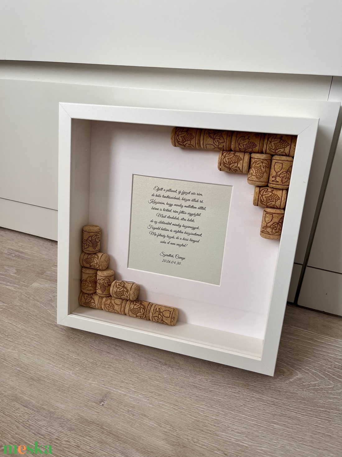 Szülőköszöntő képkeret örömapa, nagyapa részére kedves üzenettel, boros dugós dekorral - esküvő - emlék & ajándék - szülőköszöntő ajándék - Meska.hu