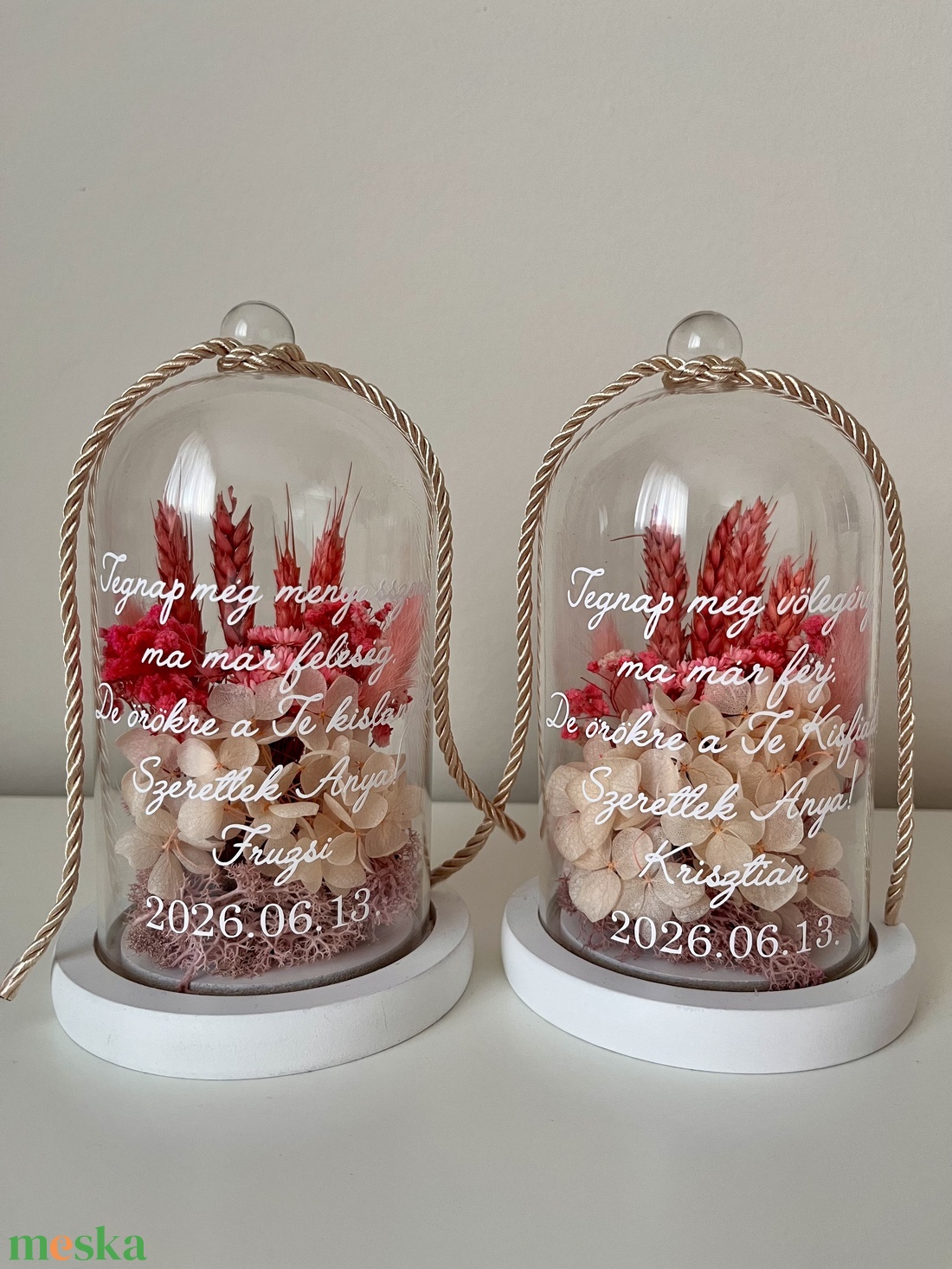 Szárazvirágos virágbúra egyedi üzenettel, szülőköszöntő ajándék - rózsaszín búzavirágos - esküvő - emlék & ajándék - szülőköszöntő ajándék - Meska.hu