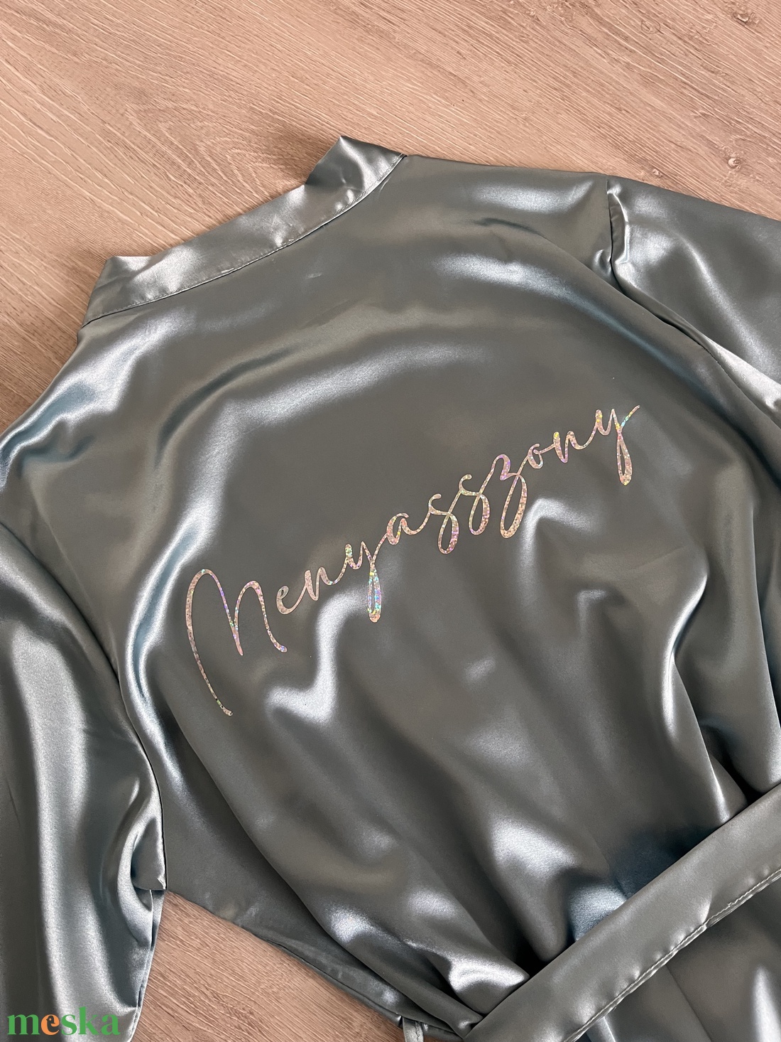 Glitteres Menyasszony feliratú köntös tengerzöld XS - esküvő - kiegészítők - esküvői köntös - Meska.hu