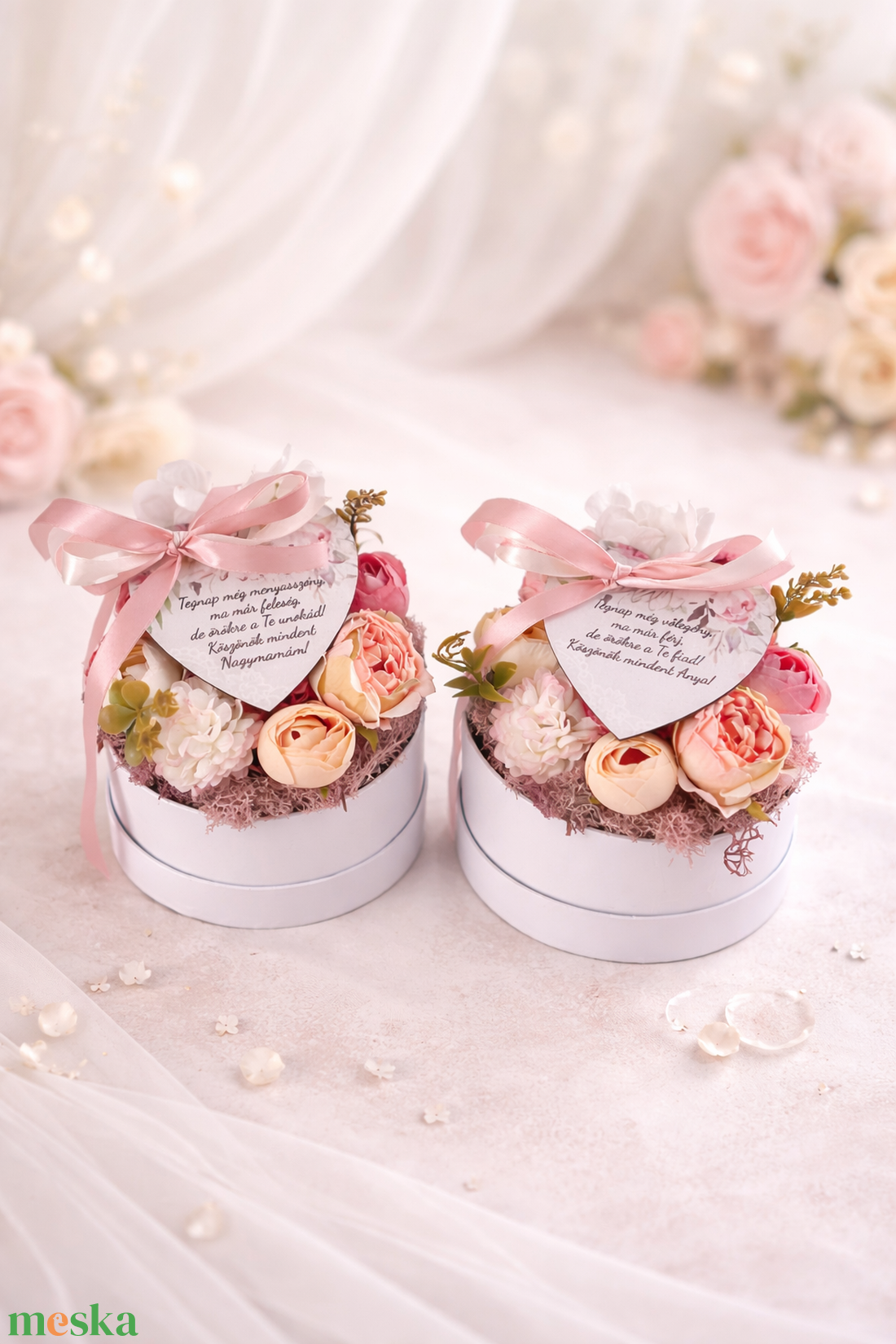 Szülőköszöntő, nagymama köszöntő közepes KÖR virágbox - virágoskert - sok féle köszöntő táblával - esküvő - emlék & ajándék - szülőköszöntő ajándék - Meska.hu