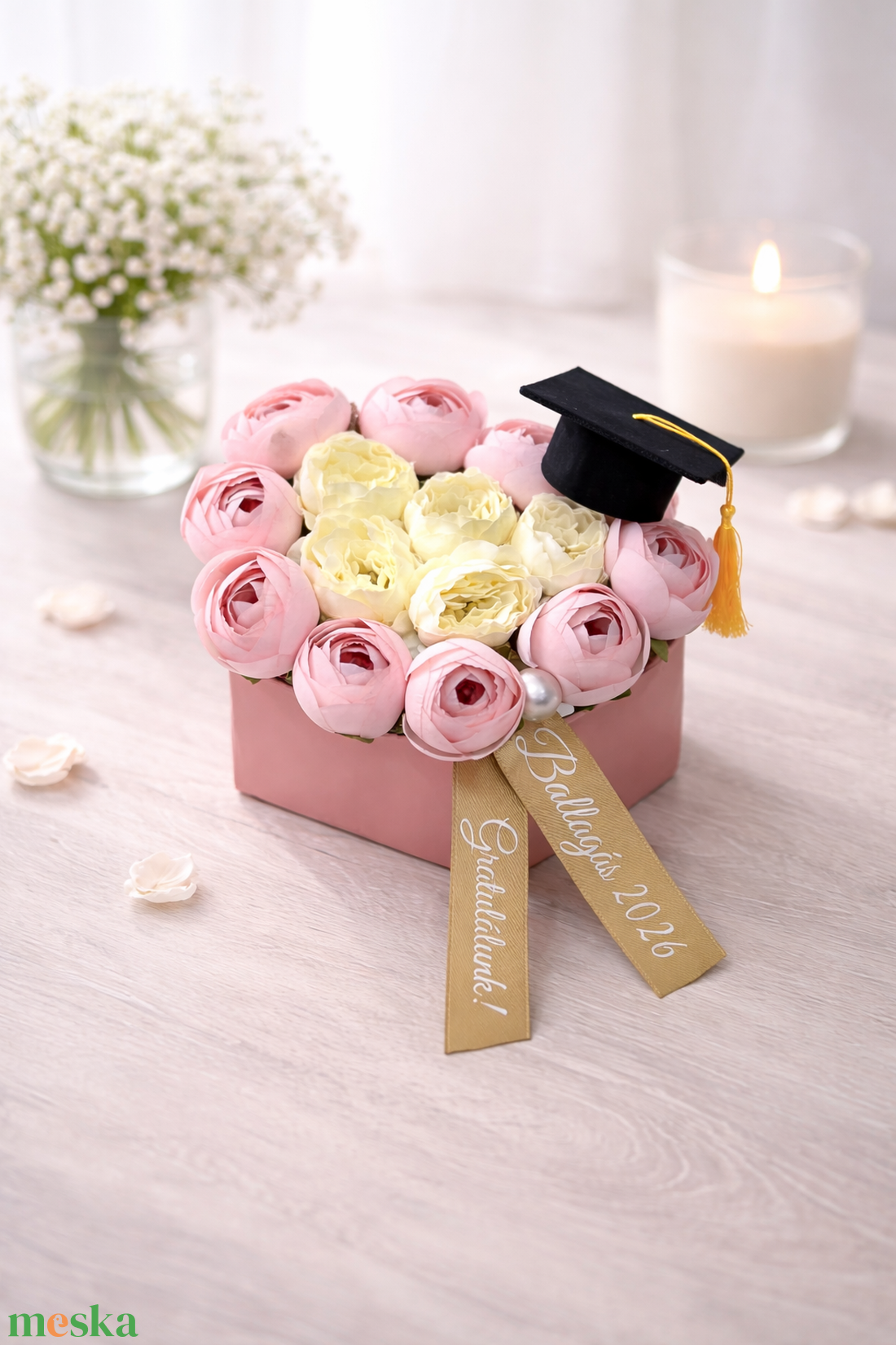 Szív alakú nagy virágbox ballagásra, diplomaosztóra - otthon & életmód - virágdekoráció - virágok - virágbox - Meska.hu