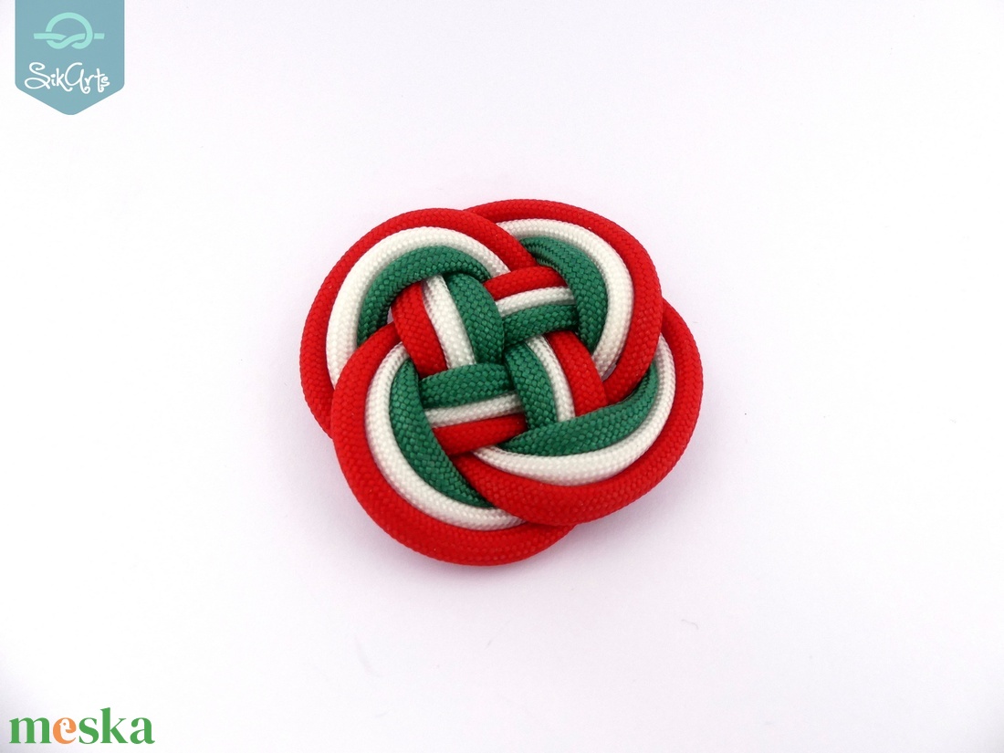 KOKÁRDA Paracord zsinórból - ékszer - kitűző és bross - kitűző - Meska.hu KOKÁRDA Paracord zsinórból - ékszer - kitűző és bross - kitűző - Meska.hu