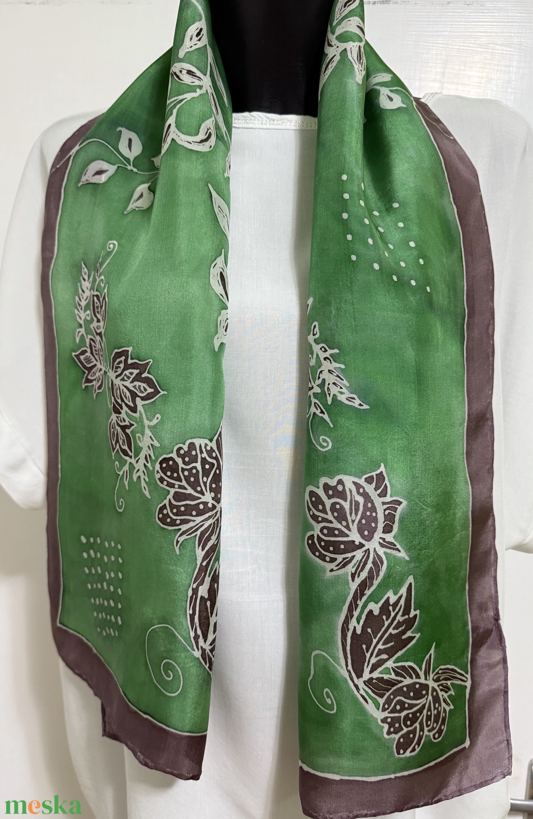 Egyedi, kézzel festett selyemsál  hidegviasz technikával, zöld-barna mintával - ruha & divat - sál, sapka, kendő - sál - Meska.hu Egyedi, kézzel festett selyemsál  hidegviasz technikával, zöld-barna mintával - ruha & divat - sál, sapka, kendő - sál - Meska.hu