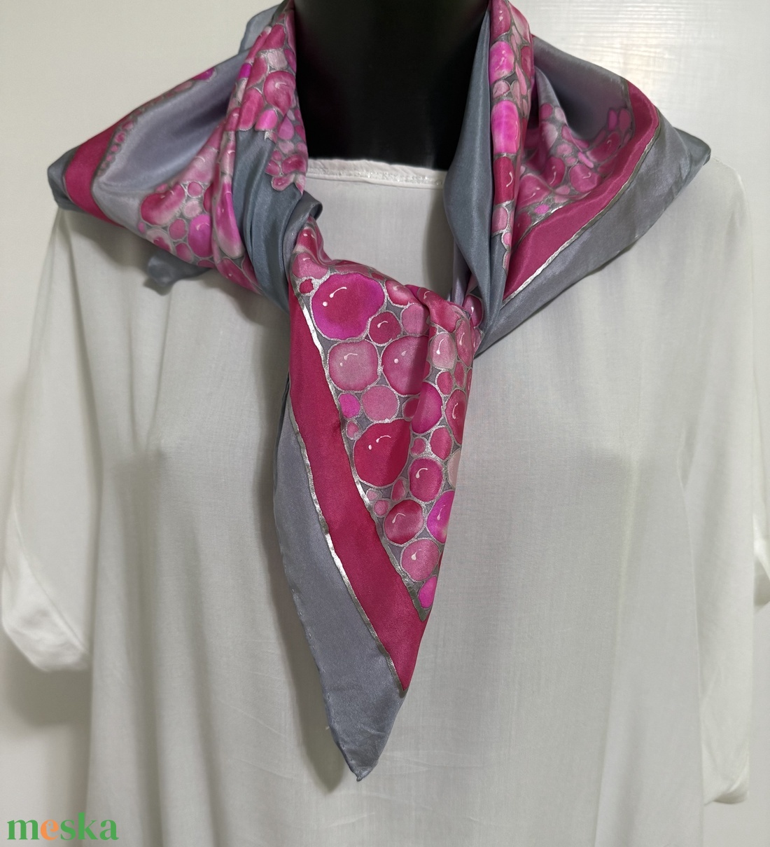 Selyembe zárt málnahab � kézzel festett álomkendő - ruha & divat - sál, sapka, kendő - kendő - Meska.hu