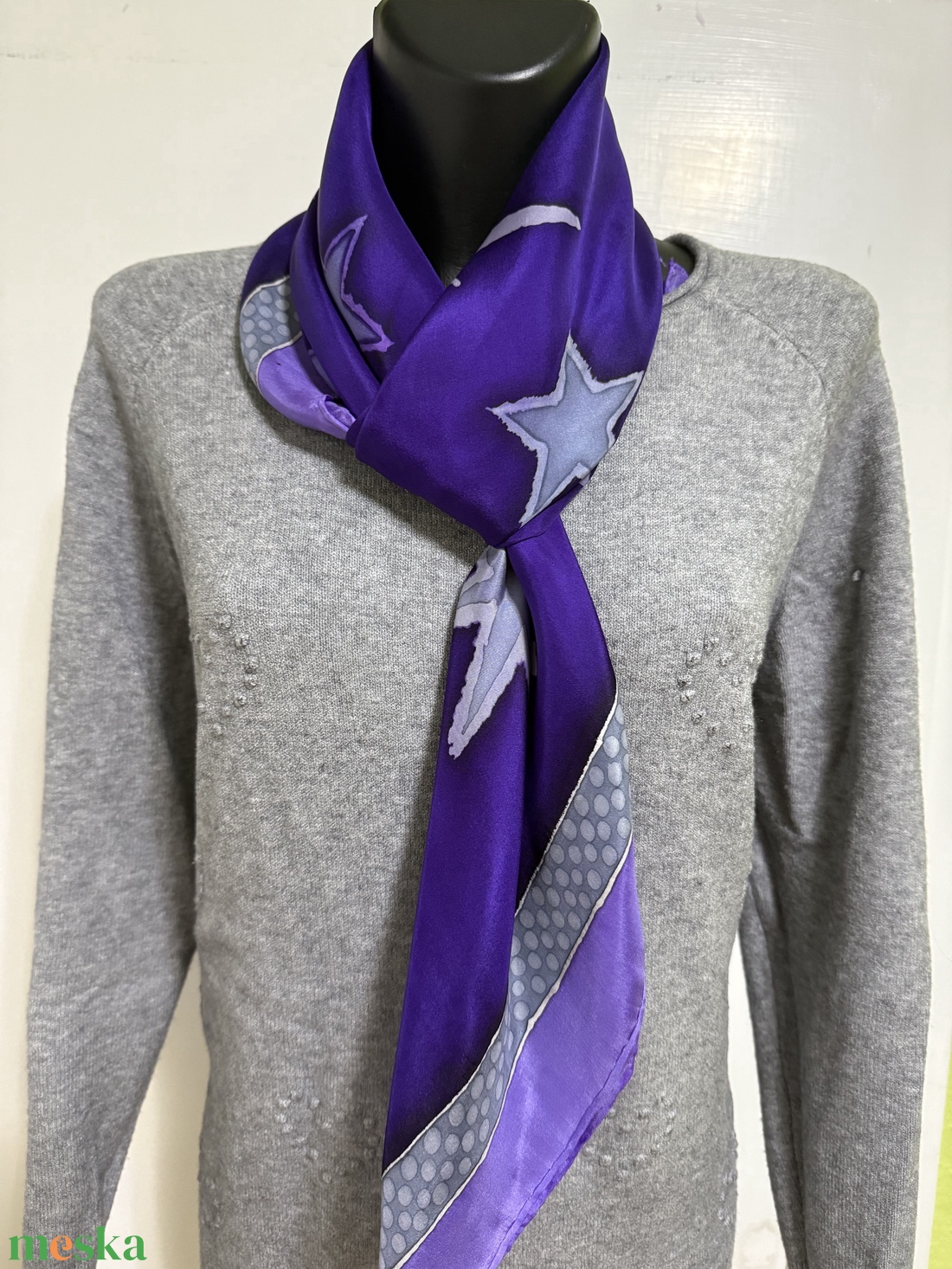 Csillagfény-lila álom � kézzel festett, 90�90 cm-es, 100% valódi hernyóselyem kendő - ruha & divat - sál, sapka, kendő - kendő - Meska.hu
