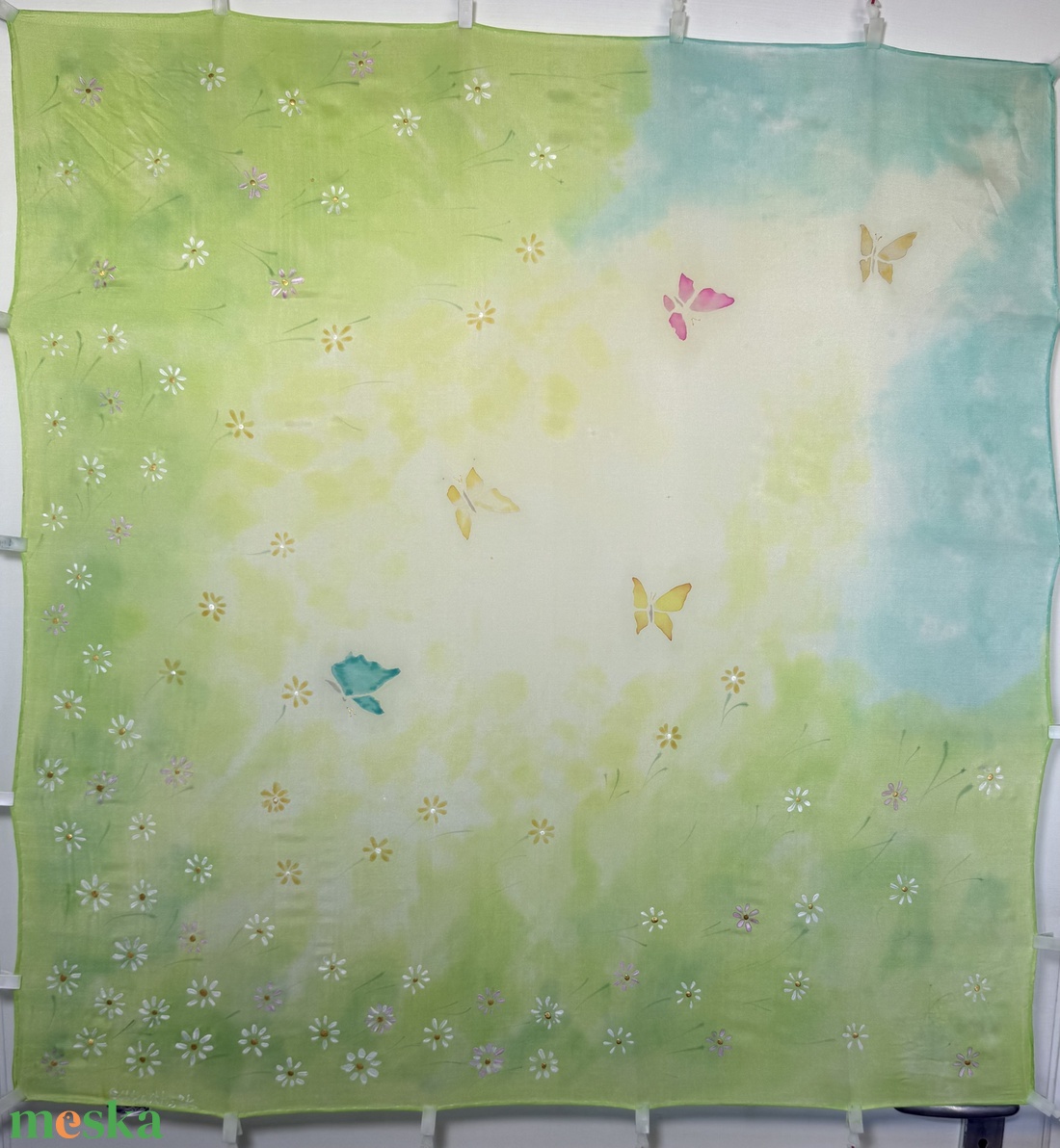 Kézzel festett selyemkendő � virágos, zöld-pasztell árnyalatokkal, 74x74 cm - ruha & divat - sál, sapka, kendő - kendő - Meska.hu