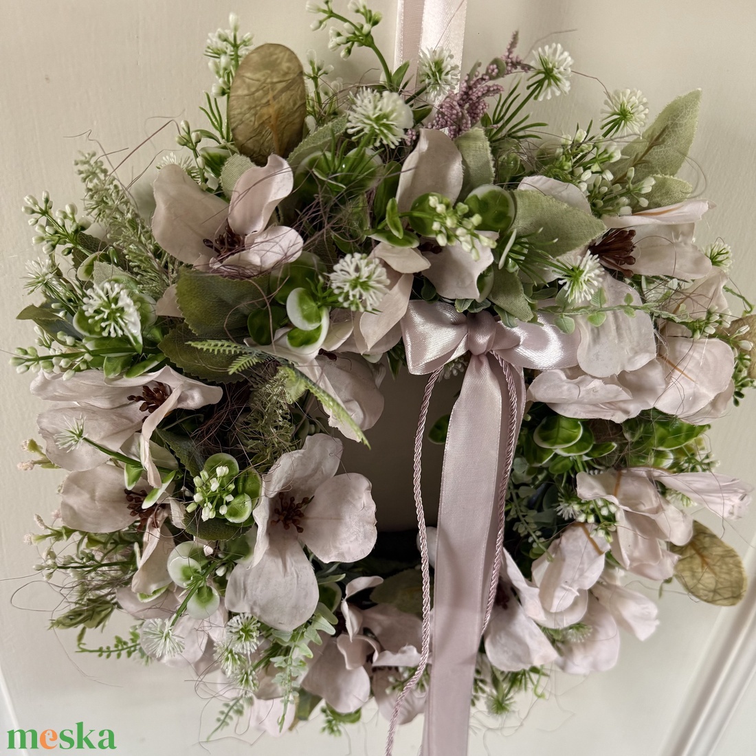 Pasztell rózsaszín selyemvirágos kopogtató ajtódísz koszorú - otthon & életmód - dekoráció - ajtó- és ablak dekoráció - ajtódísz & kopogtató - Meska.hu