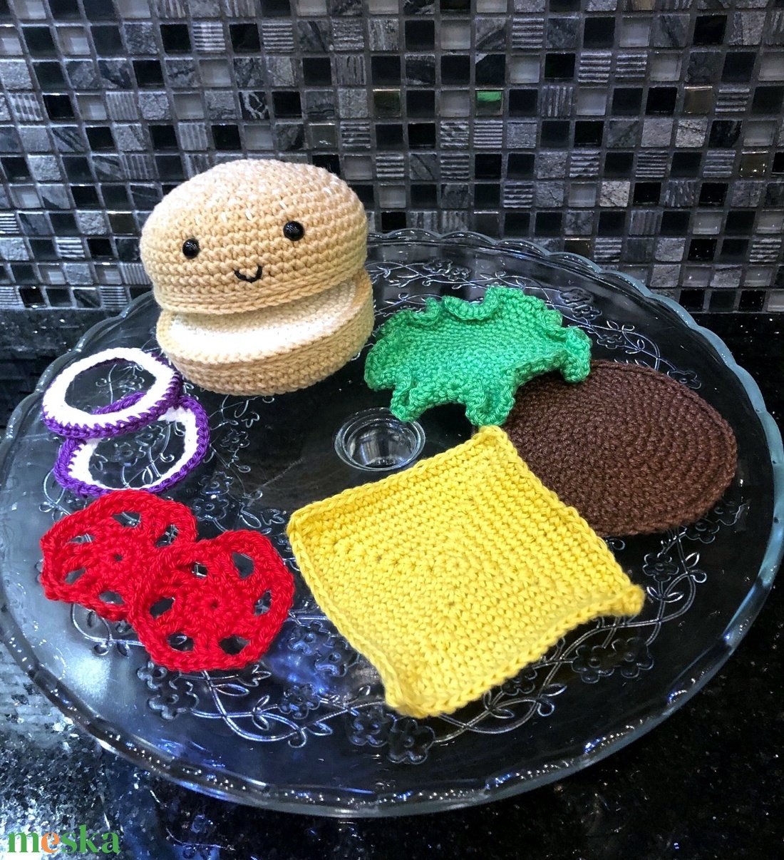 Horgolt hamburger - amigurumi - játék & sport - plüssállat & játékfigura - más figura - Meska.hu