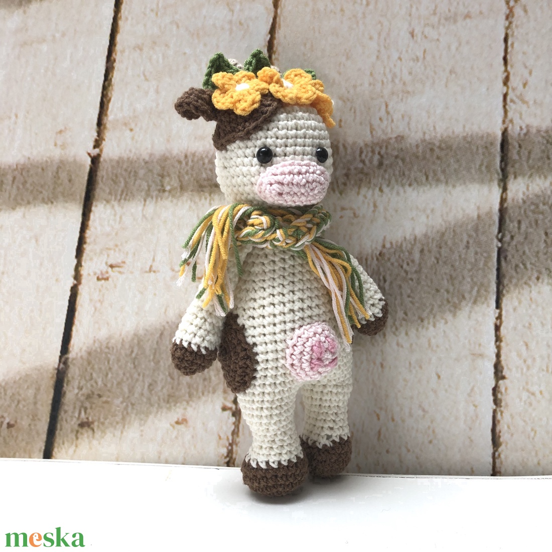 Boci lány sállal és virágokkal - amigurumi - játék & sport - plüssállat & játékfigura - más figura - Meska.hu