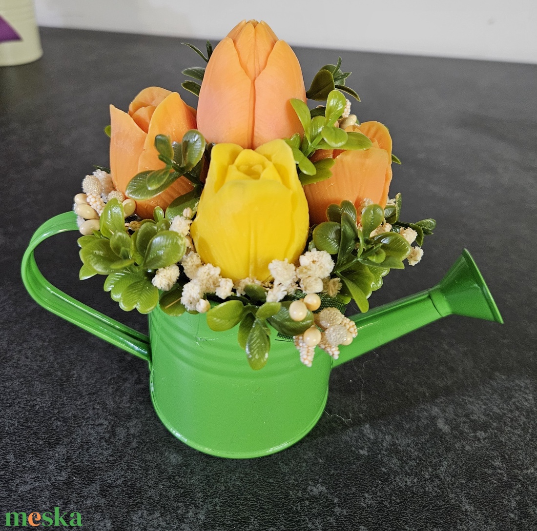 Tulipános tavaszi illatviasz zöld locsolókannában - otthon & életmód - gyertya, illat, aroma - gyertya - Meska.hu