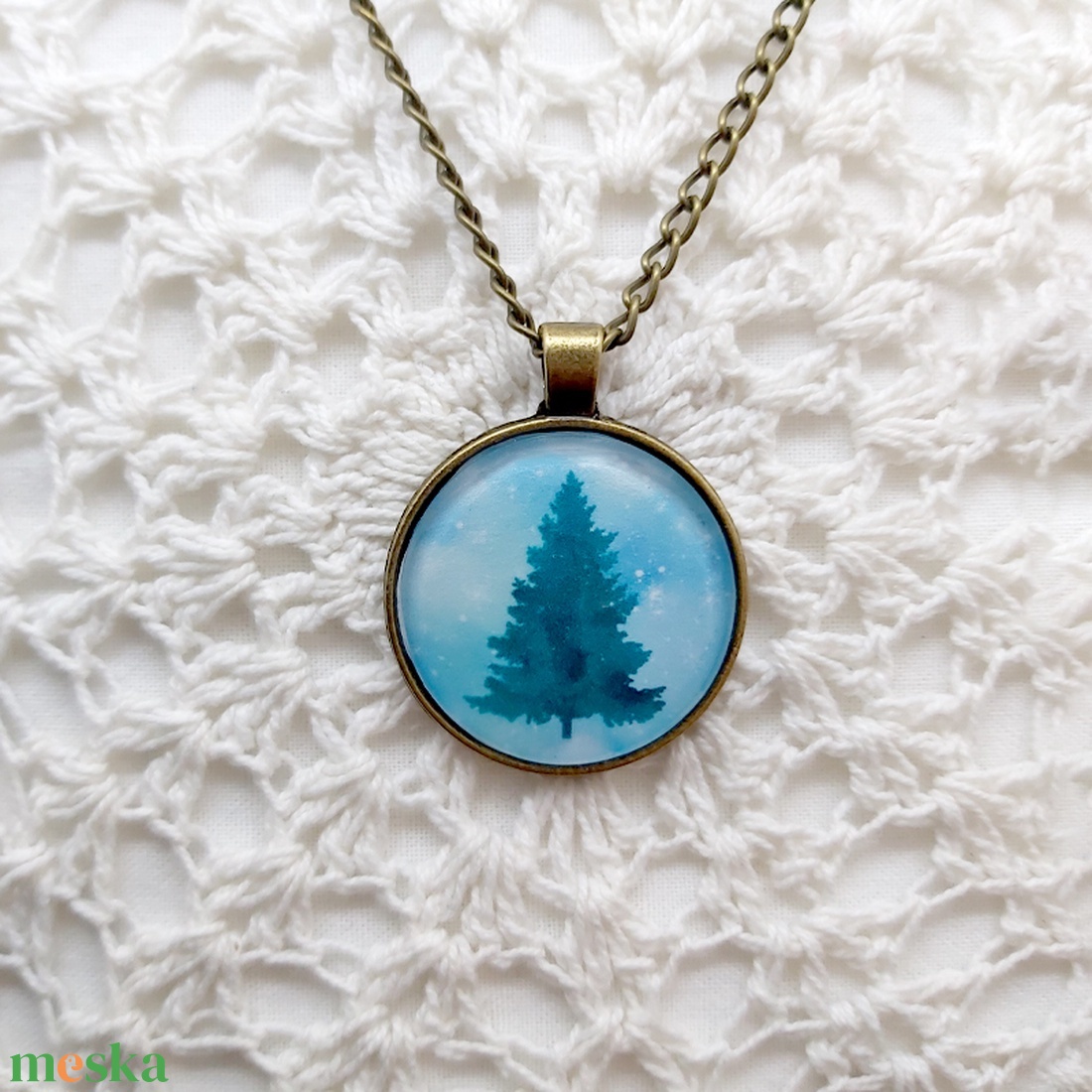 Fenyő üveglencsés nyaklánc III. - ékszer - nyaklánc - medálos nyaklánc - Meska.hu