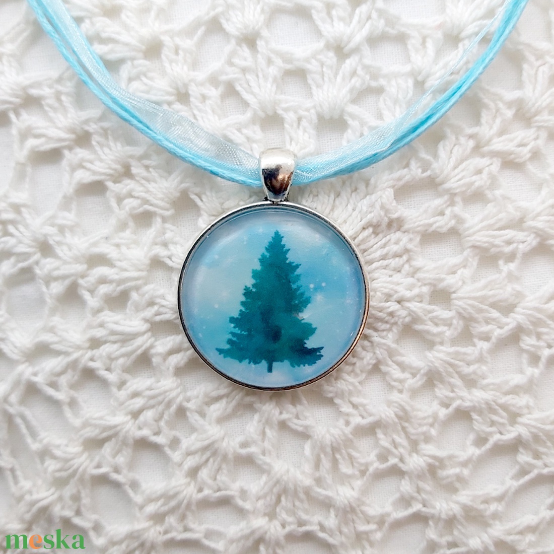 Fenyő üveglencsés nyaklánc ezüst III. - ékszer - nyaklánc - medálos nyaklánc - Meska.hu