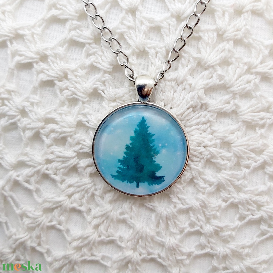 Fenyő üveglencsés nyaklánc ezüst III. - ékszer - nyaklánc - medálos nyaklánc - Meska.hu