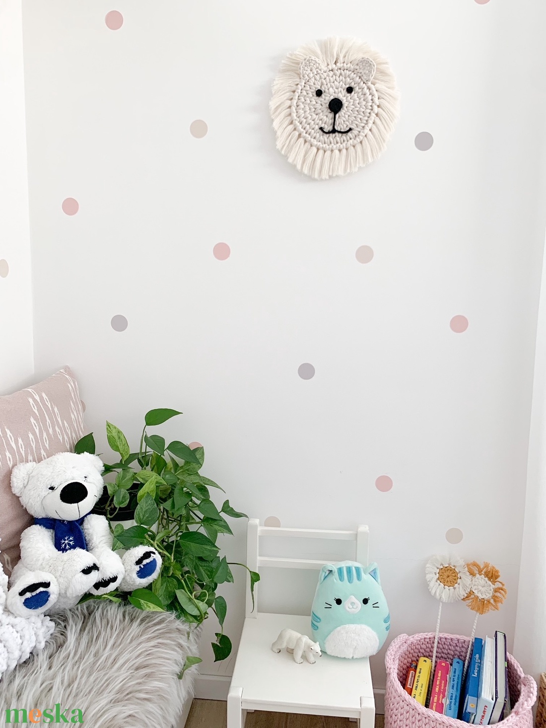gyerekszobai fali dekoráció, horgolt jegesmaci - otthon & életmód - dekoráció - fali és függő dekoráció - falra akasztható dekor - Meska.hu