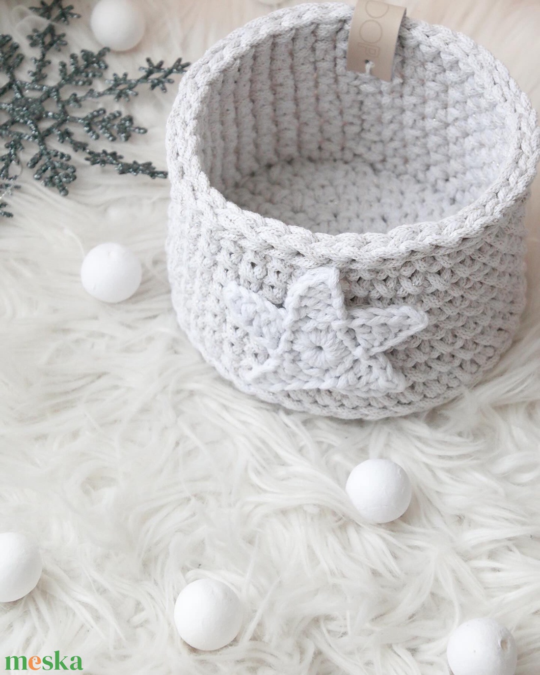 Horgolt tároló kosár csillag díszítéssel - otthon & életmód - tárolás & rendszerezés - tárolókosár - Meska.hu