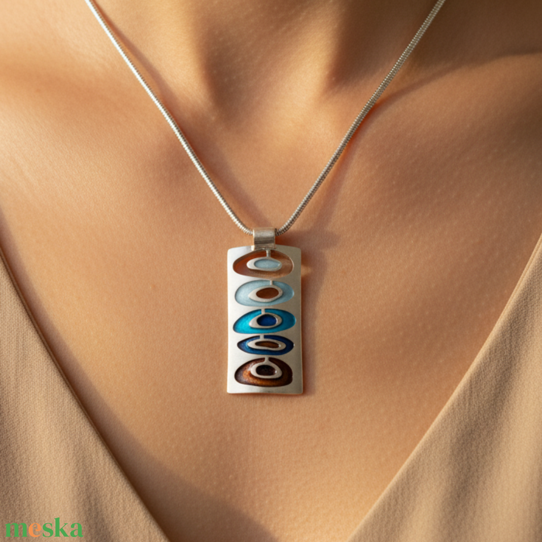 Olvadás Medál - ékszer - nyaklánc - medál - Meska.hu