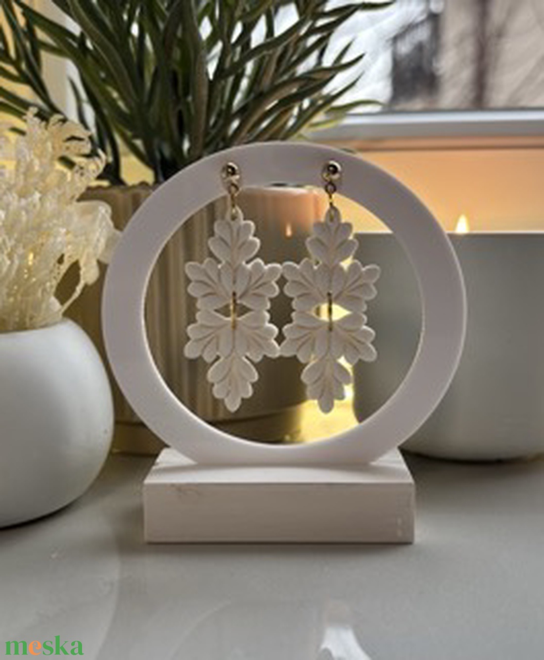 Viktória Hófehér Dupla Virág Fülbevaló - ékszer - fülbevaló - lógó fülbevaló - Meska.hu