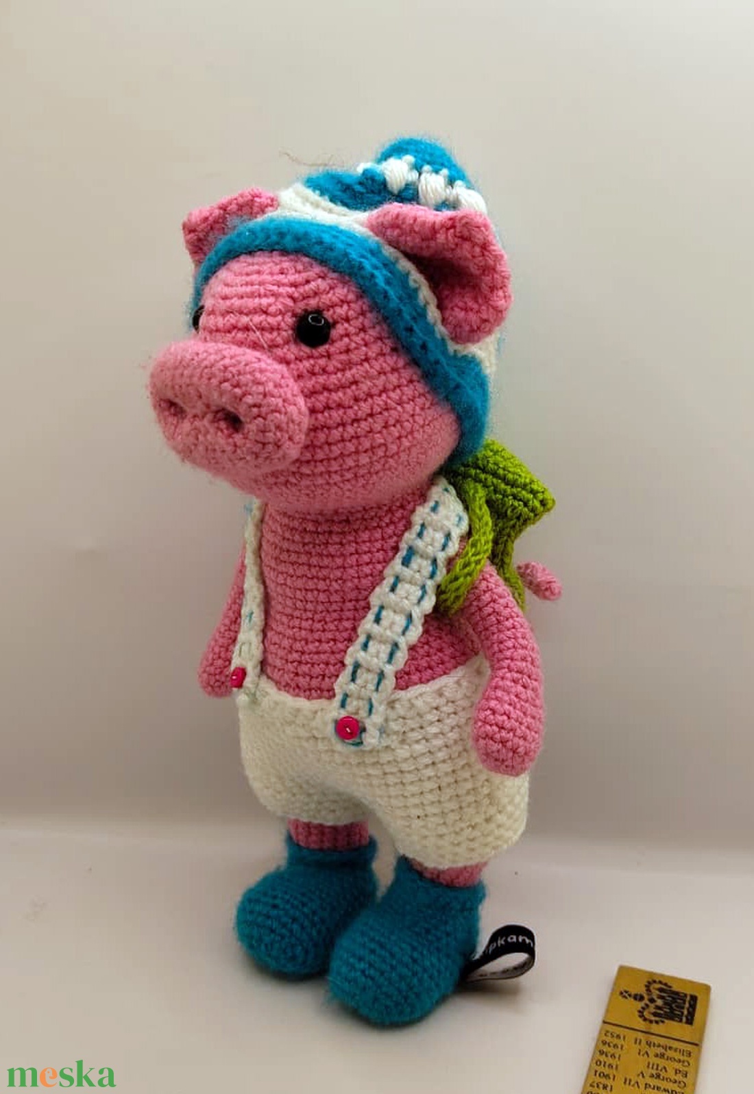 Malac cipőben sapkában és hátizsákkal - játék & sport - baba & babaház - baba - Meska.hu