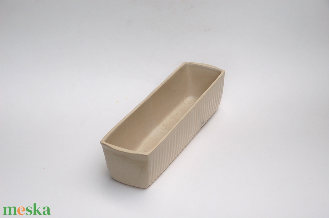 bordás sütőedény, gyümölcskenyér - sütőforma - otthon & életmód - konyhafelszerelés, tálalás - konyhai tárolás - kenyértartó - Meska.hu