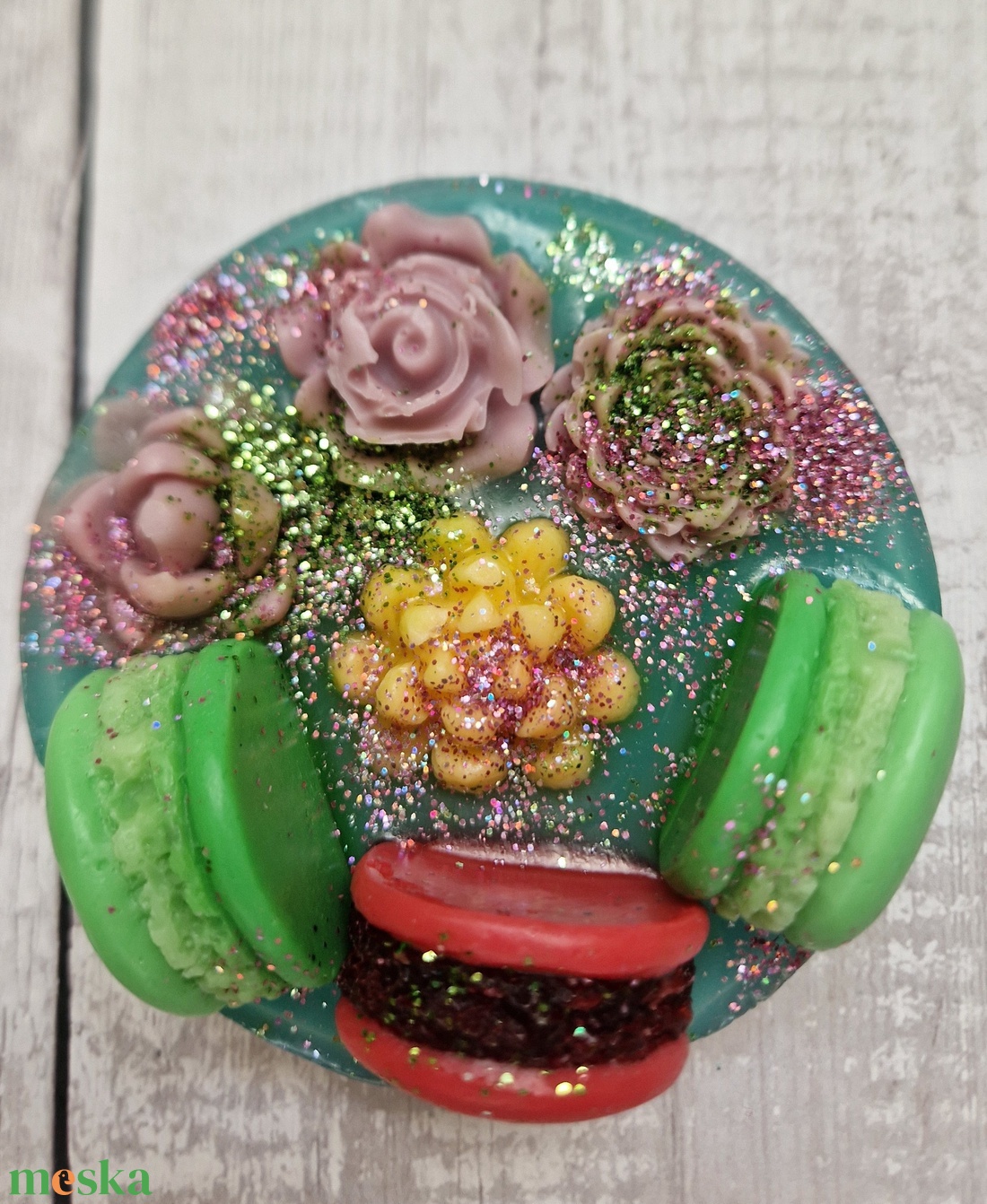 Macaronos diszszappan (zöld) - szépségápolás - szappan & fürdés - kézműves szappan - Meska.hu