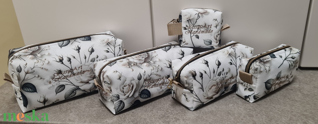 Neszeszer szett rózsás - táska & tok - neszesszer - Meska.hu