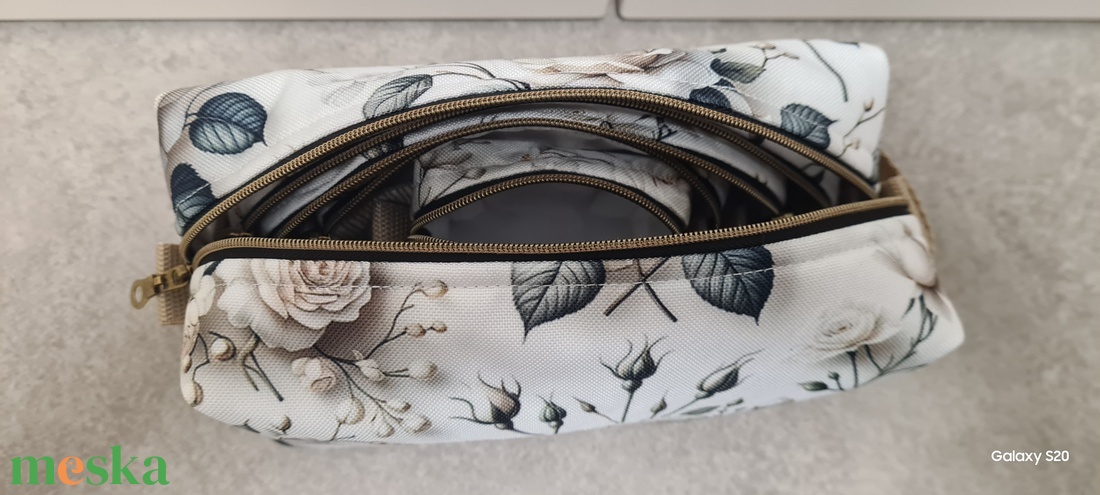 Neszeszer szett rózsás - táska & tok - neszesszer - Meska.hu