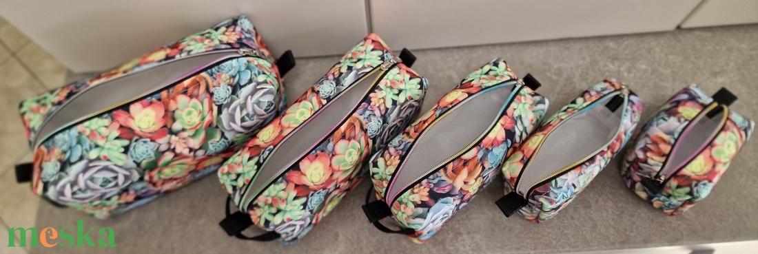 Neszeszer szett kövirózsás - táska & tok - neszesszer - Meska.hu