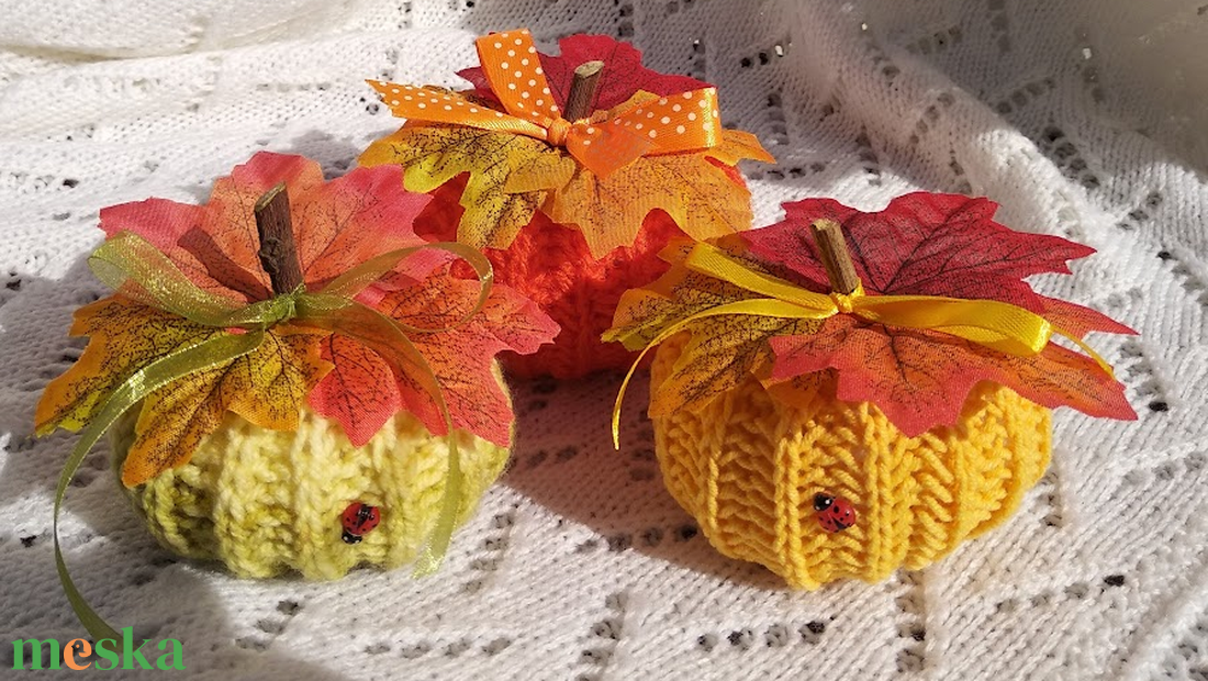 Kötött tökök - otthon & életmód - dekoráció - halloween - halloweeni tök - Meska.hu