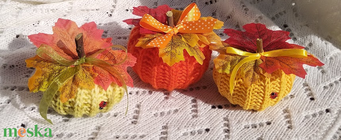Kötött tökök - otthon & életmód - dekoráció - halloween - halloweeni tök - Meska.hu