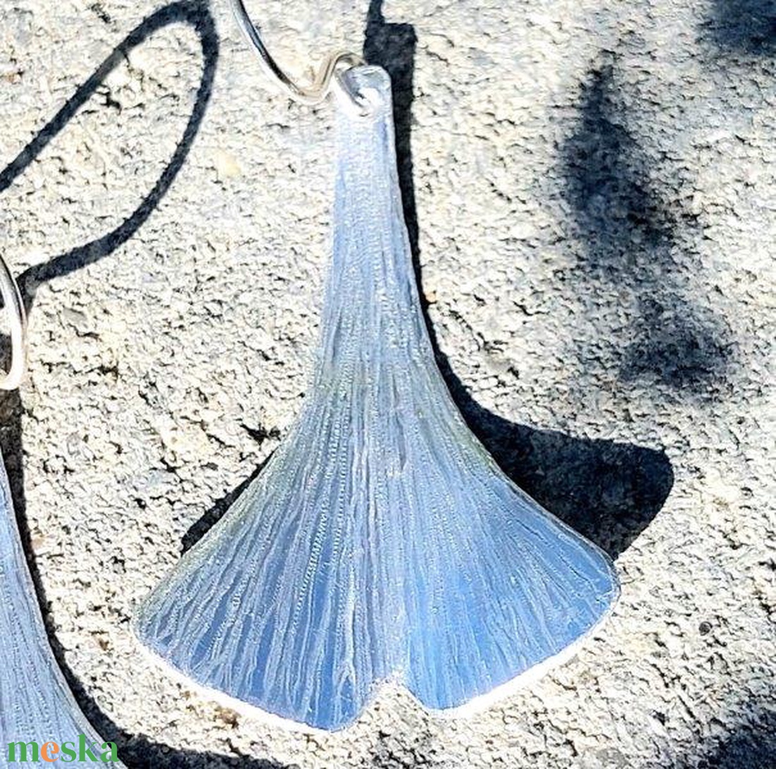Különleges GINKGO BILOBA fülbevaló alumíniumból - ékszer - fülbevaló - lógó fülbevaló - Meska.hu Különleges GINKGO BILOBA fülbevaló alumíniumból - ékszer - fülbevaló - lógó fülbevaló - Meska.hu